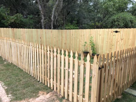 What Type Of Fencing Material Should I Use?