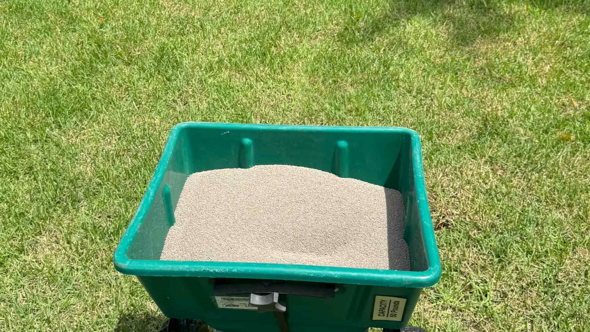 Lawn fertilization banner