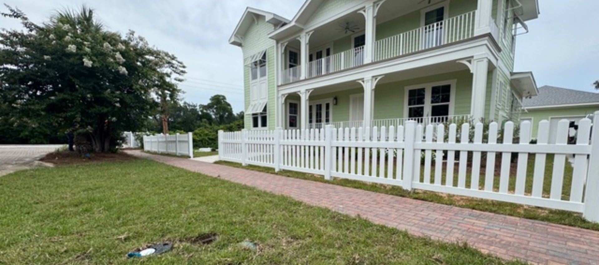 Vinyl fencing banner